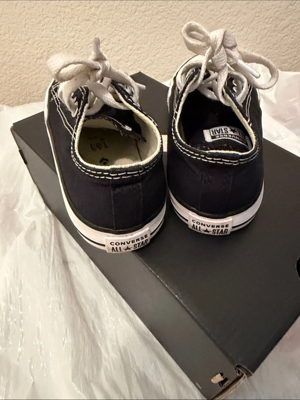 Converse classic low